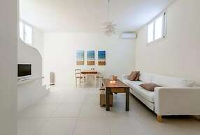 Kimolia Gi Studios