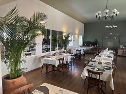 Jubilee Hotel