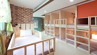 Favian Guest House