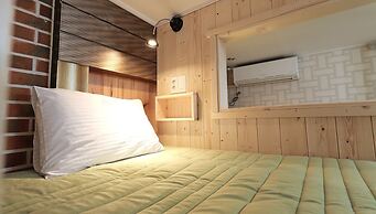 Favian Guest House