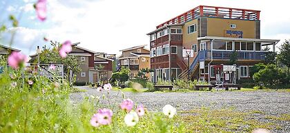 Favian Guest House