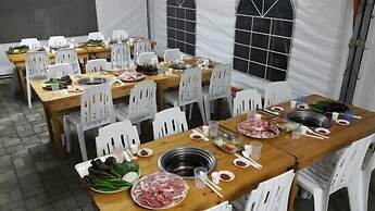 Favian Guest House