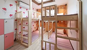 Favian Guest House