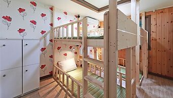 Favian Guest House