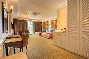 Tasik Villa International Resort