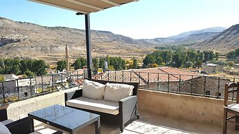 Monte Cappa Cave House