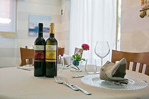 Hotel Lo Squalo