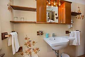 Hotel Lo Squalo