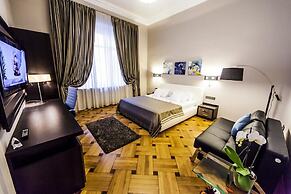 Matei Corvin Apartments