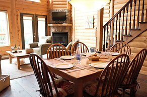 Selenia Lodge