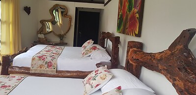 Casa Hostal Antawara