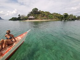 El Nido One Hostel