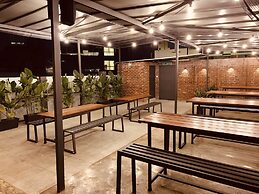 Ahyu Hotel