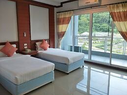 Breeze Hill Hotel