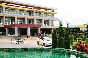 Breeze Hill Hotel