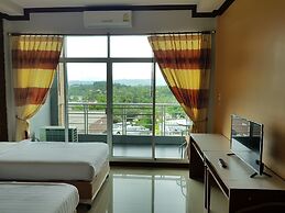 Breeze Hill Hotel