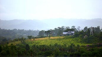 Breeze Hill Hotel