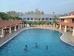 Homeland Resort
