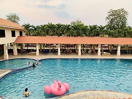 Homeland Resort