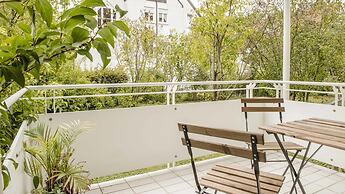 Sweet City with Balcony