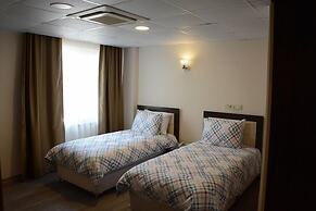 STS Hotel