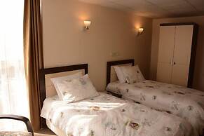 STS Hotel