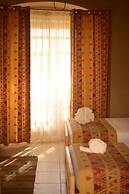 Embrace Hotel
