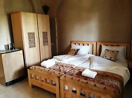 Embrace Hotel