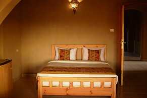 Embrace Hotel