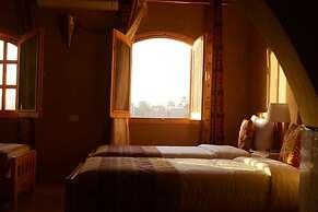 Embrace Hotel