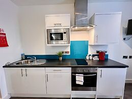 Fox House, Studio Apartments