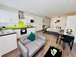 Fox House, Studio Apartments