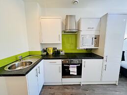 Fox House, Studio Apartments