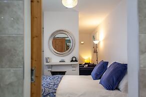 No 98 Boutique Hotel