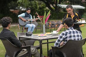 Manu Maharani Resorts