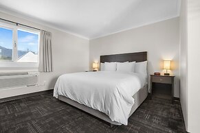 The Lodge at Arrow Lakes