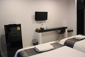 The Bed Hotel