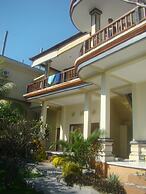 Villa Taman Padi