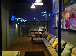 In A Box Hostel