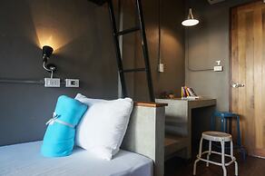 In A Box Hostel