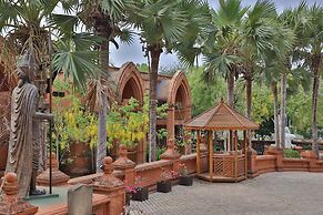 Heritage Bagan Hotel