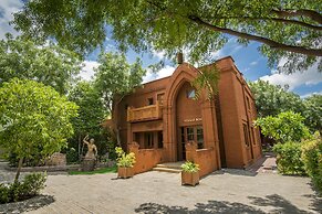 Heritage Bagan Hotel