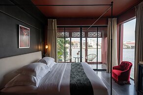 Amdaeng Bangkok Riverside Hotel