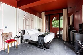 Amdaeng Bangkok Riverside Hotel
