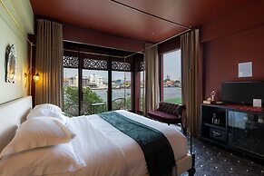 Amdaeng Bangkok Riverside Hotel