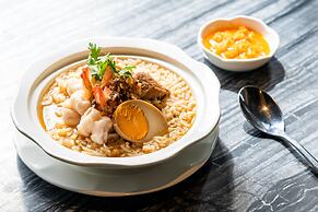 Amdaeng Bangkok Riverside Hotel