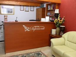 Hotel Supersonik