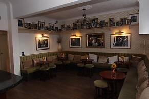 Abbey Grange Hotel