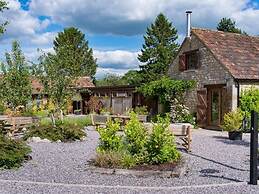 Widbrook Barns