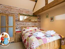 Widbrook Barns